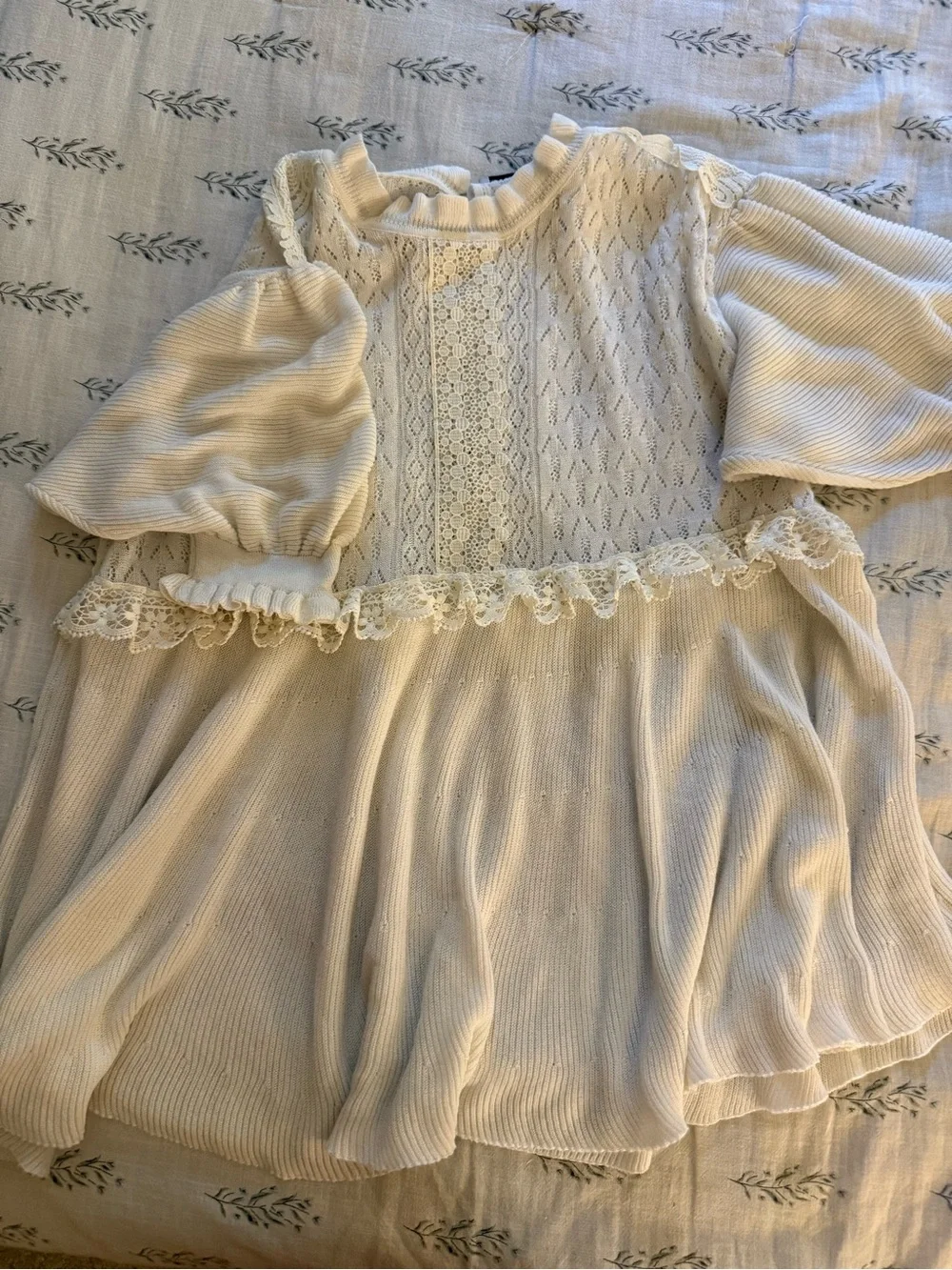 Women’s Zara Cream Lace-Trim Puff Sleeve Top